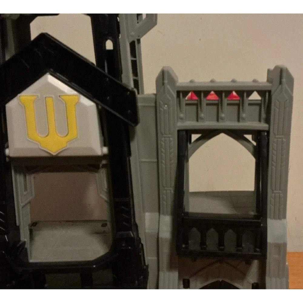 IMAGINEX DC Batman Bat Cave Play House Fisher Price Large Interactive Toy‎ Set